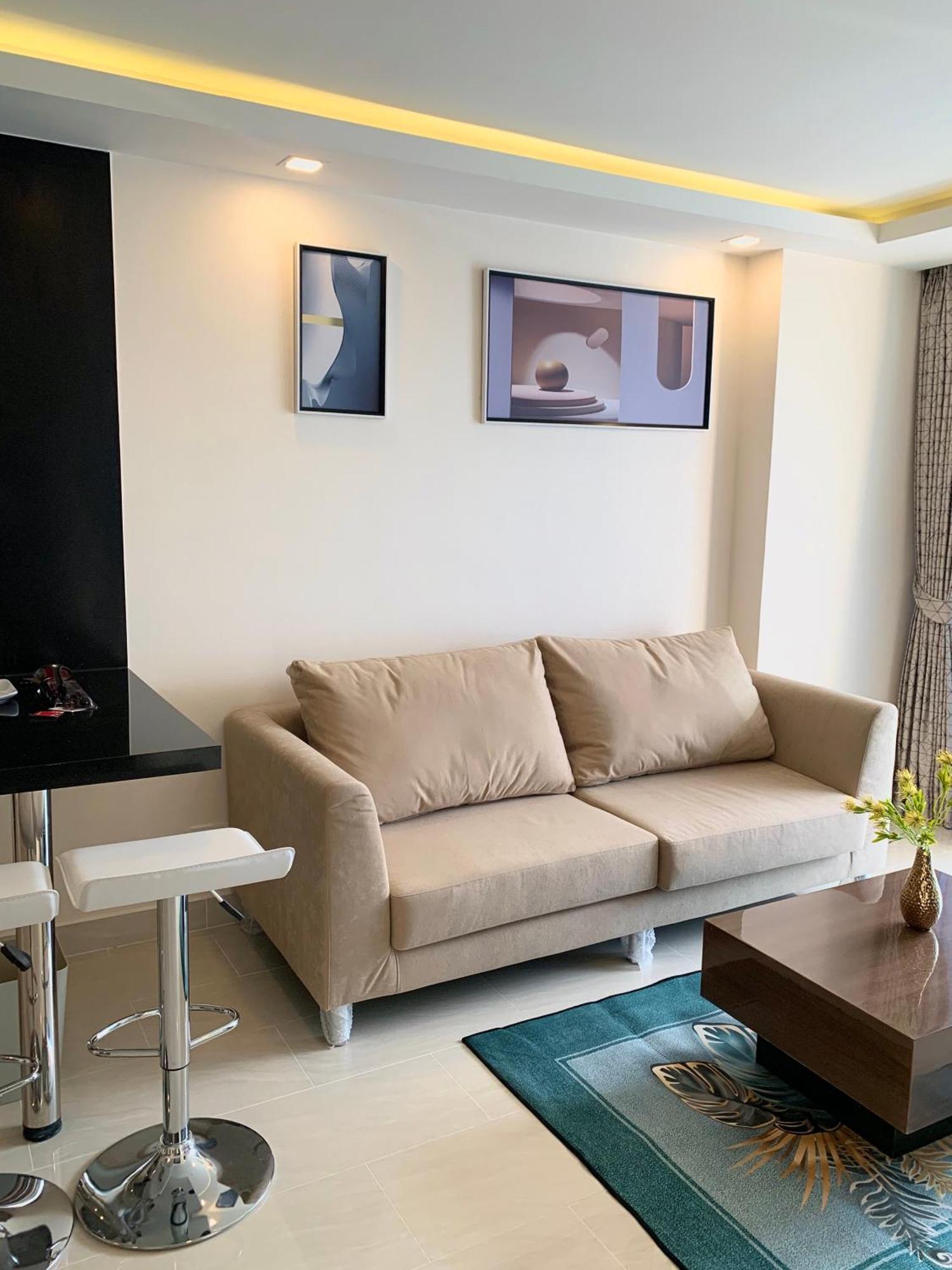 Centara Avenue Residence By Daisy Pattaya 1 Luaran gambar