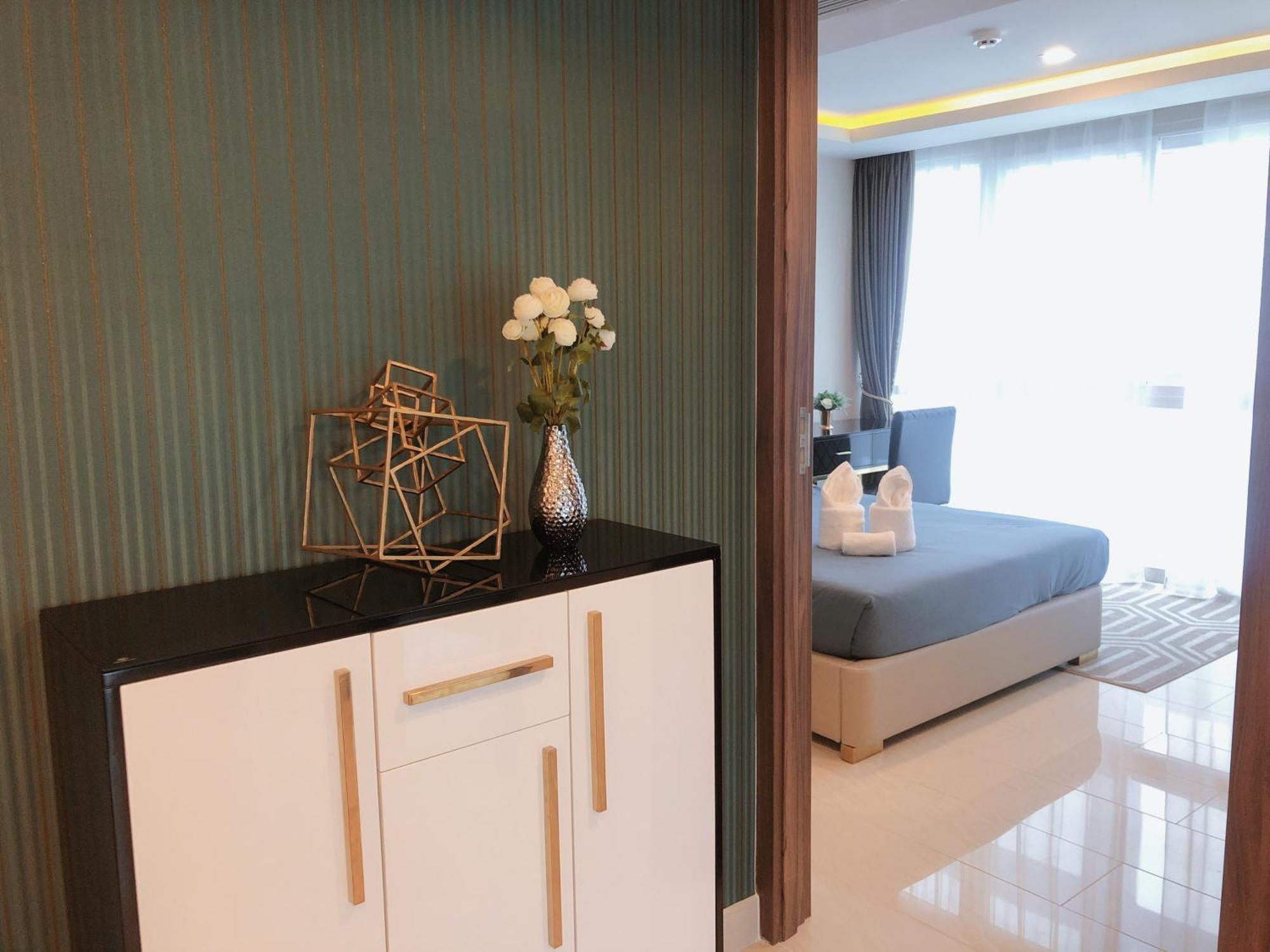 Centara Avenue Residence By Daisy Pattaya 1 Luaran gambar