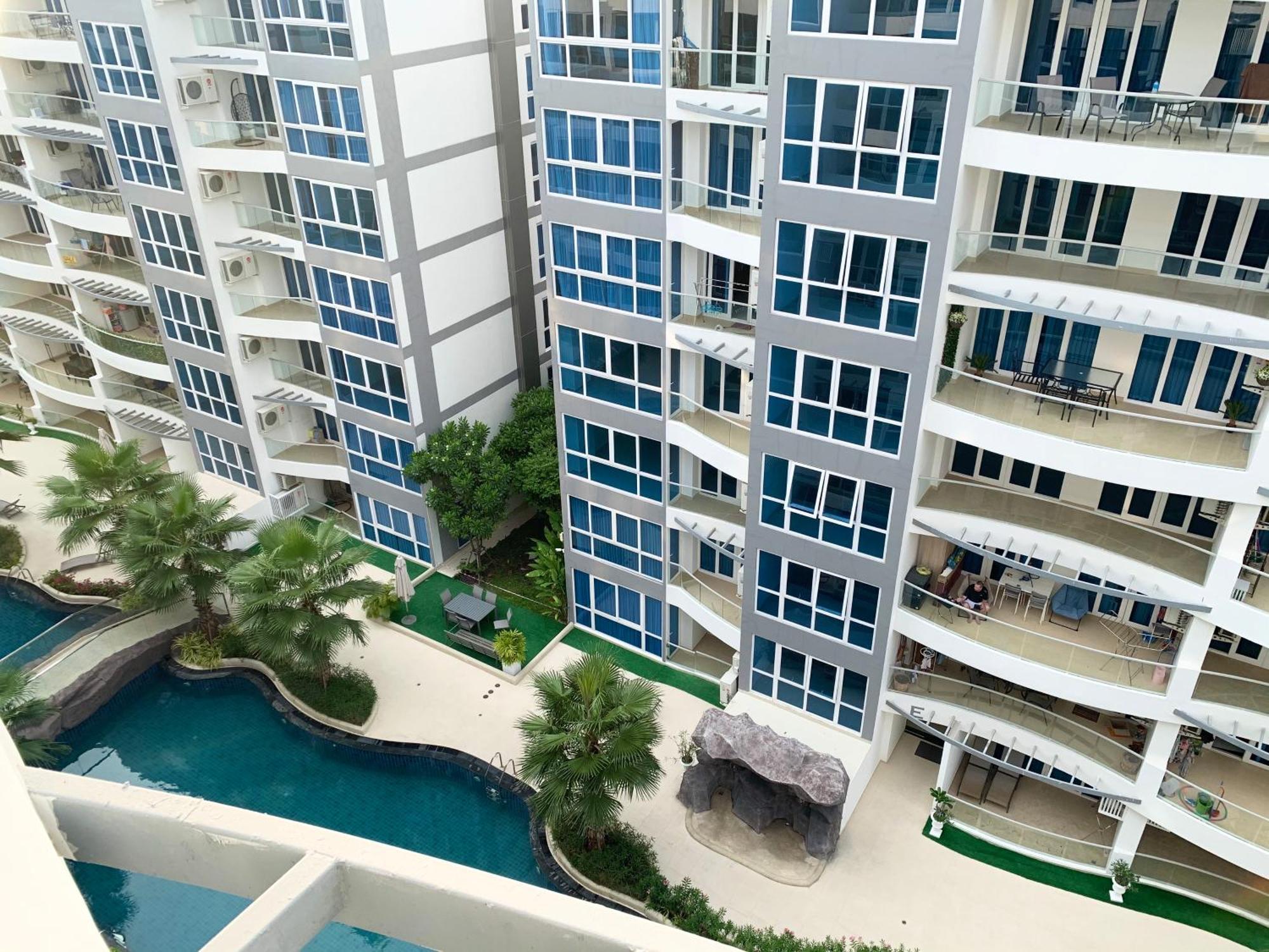 Centara Avenue Residence By Daisy Pattaya 1 Luaran gambar